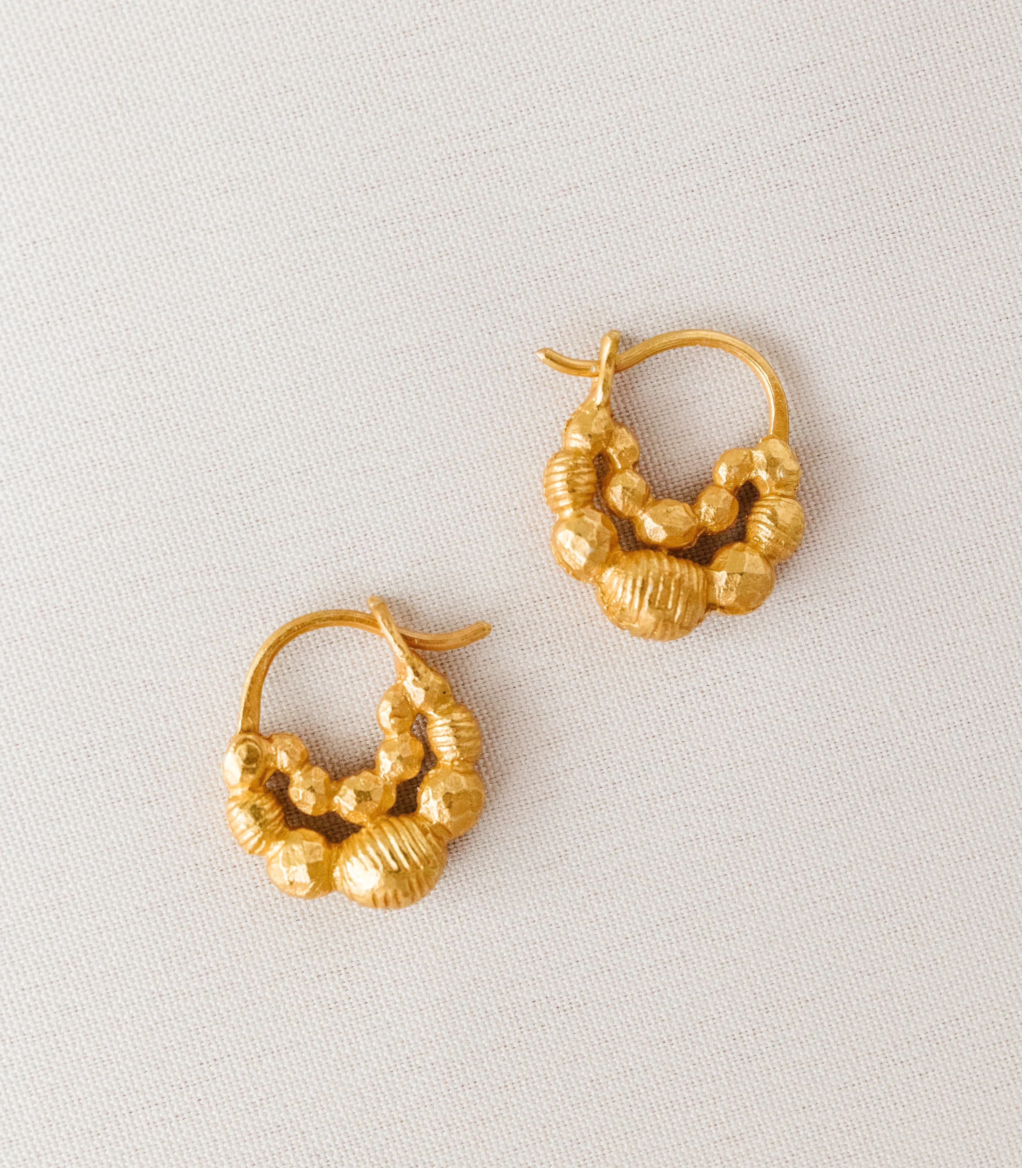 Aira Earrings