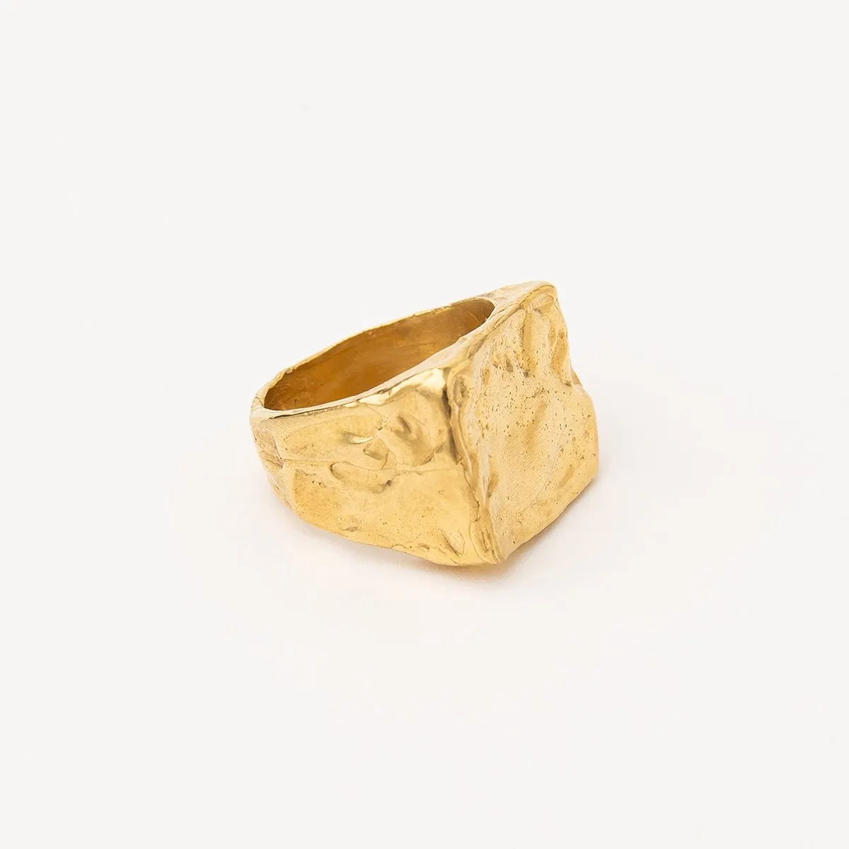 AREIA RECTANGULAR SIGNET RING