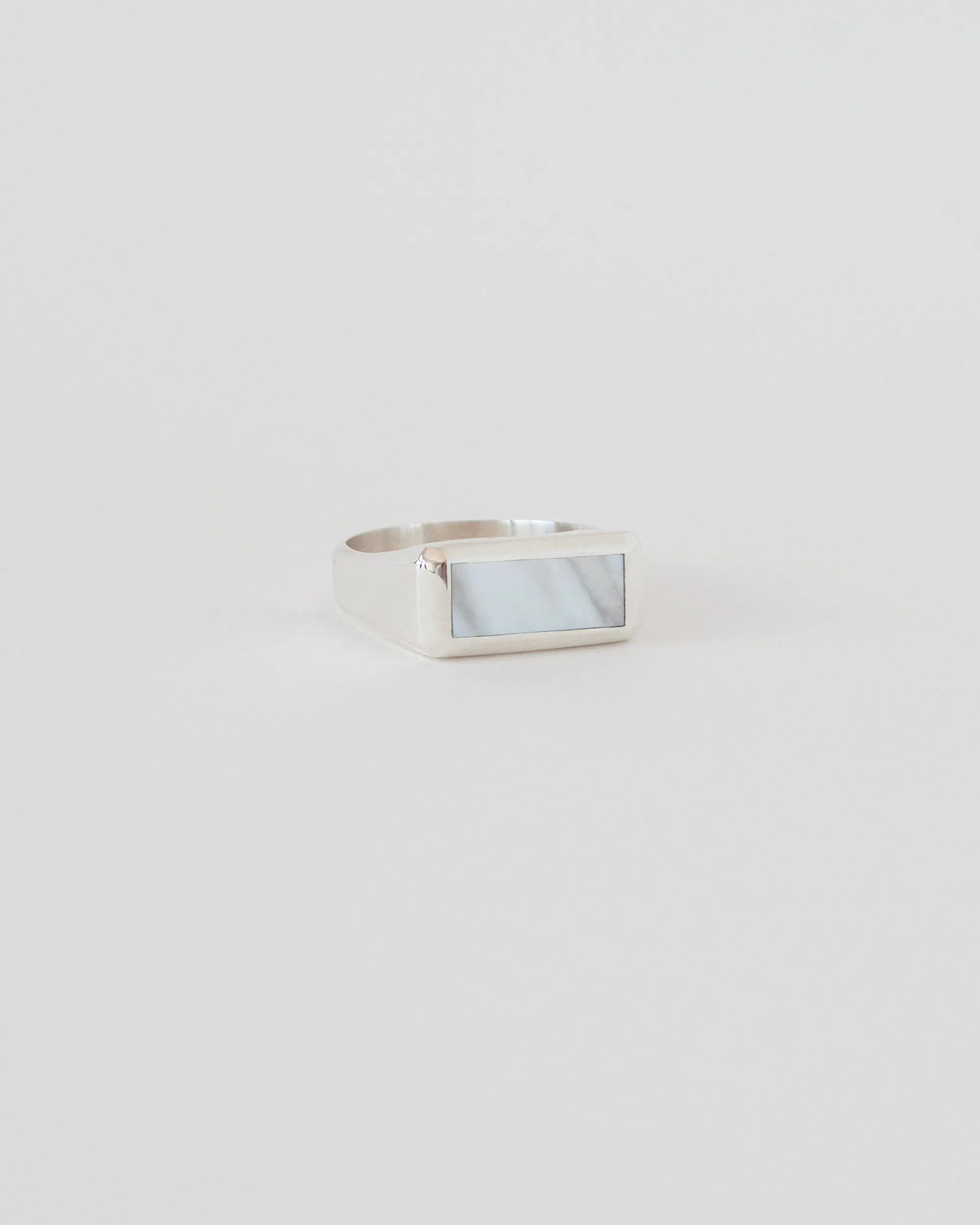 BASIN RING | MOTHER OF PEARL