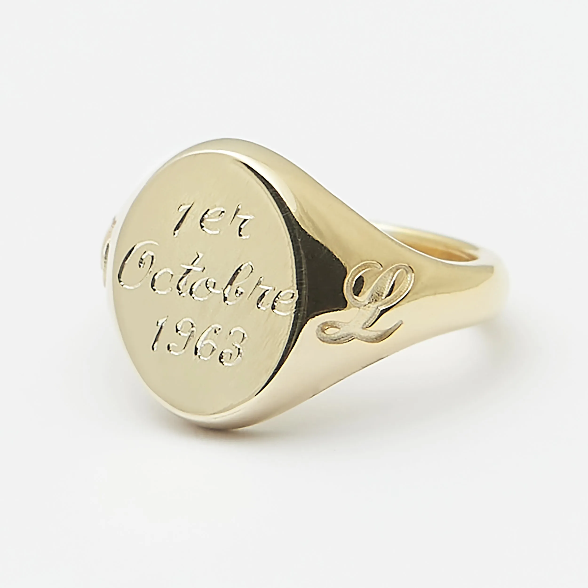 Gaston Signet Ring in Gold