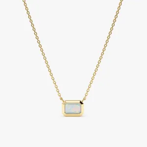 Opal Necklace, Luisa