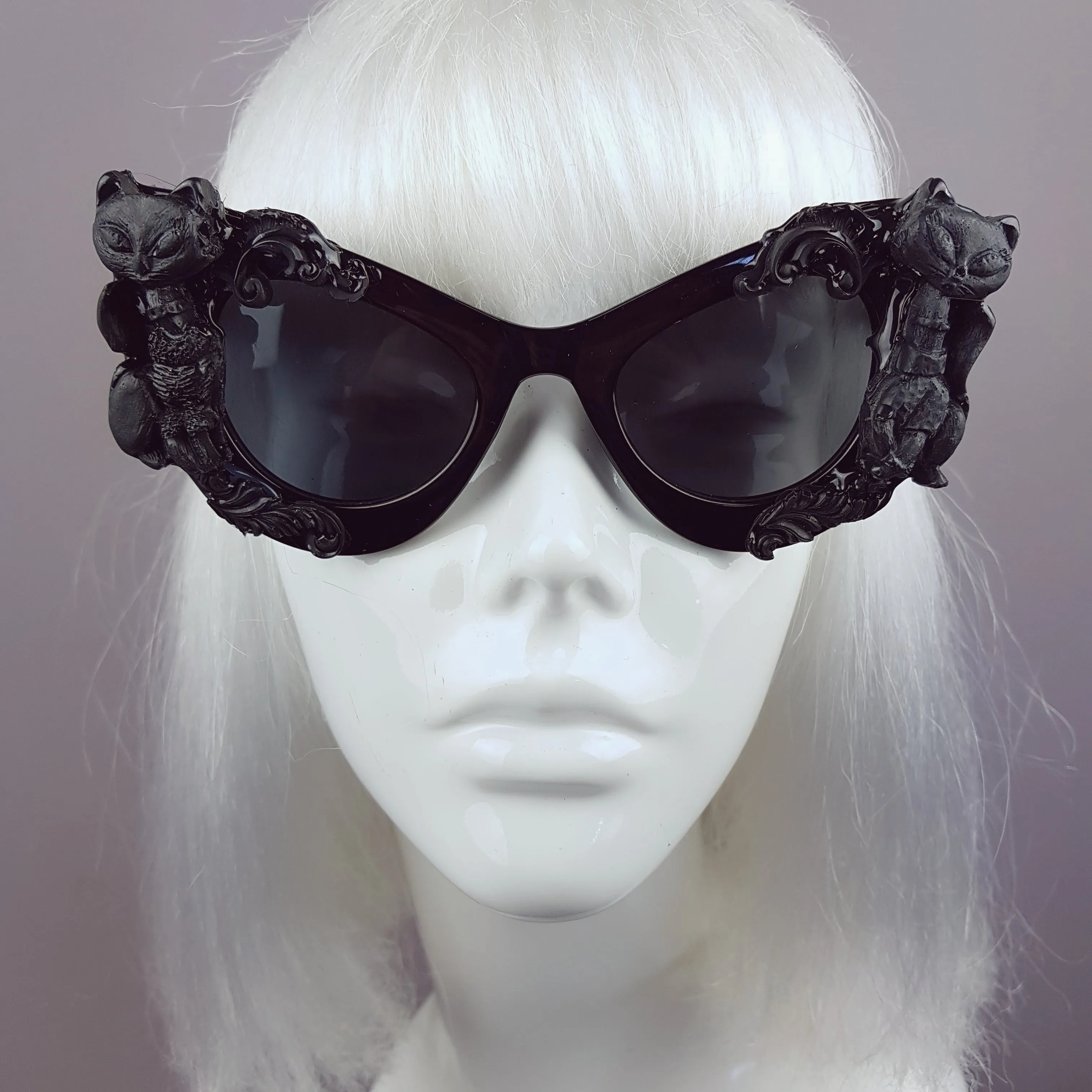 "Bakeneko" Black Cat Filigree Sunglasses