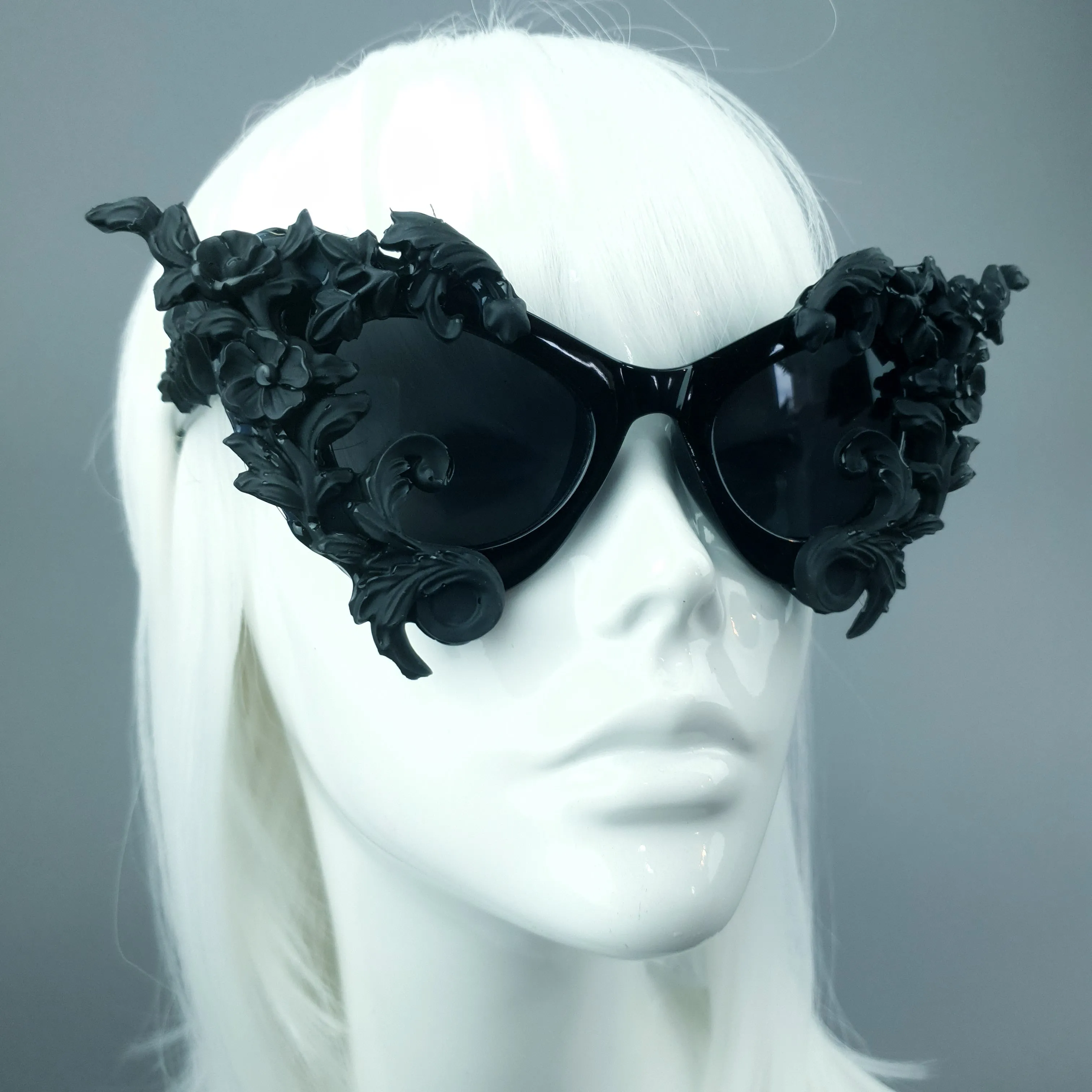 "Neith" Black Cat Eye Filigree Sunglasses