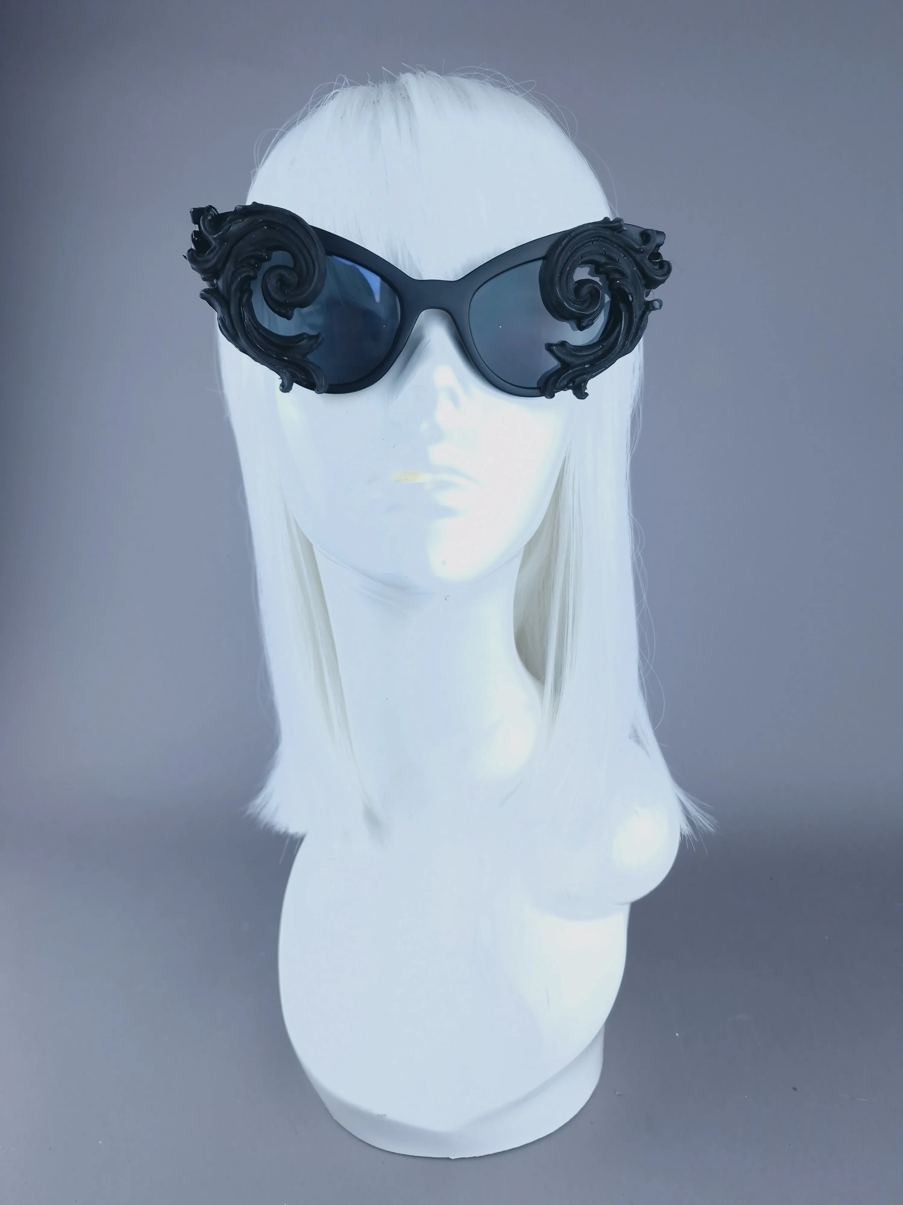 "Oriens" Black Filigree Ornate Cateye Sunglasses