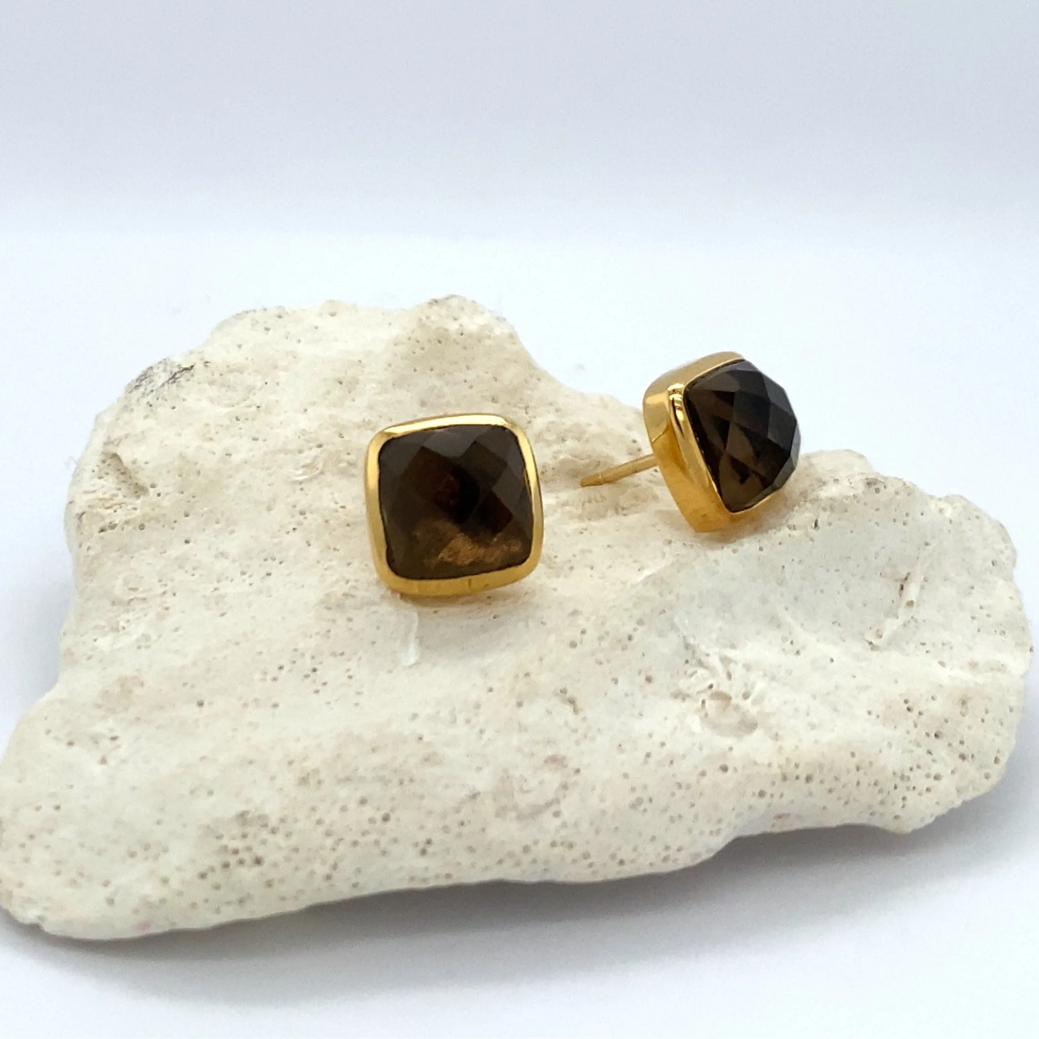 Square Studs - Gold